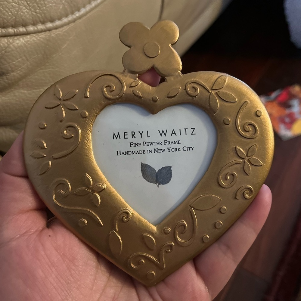 Meryl waitz pewter heart frame hand made in n.y..